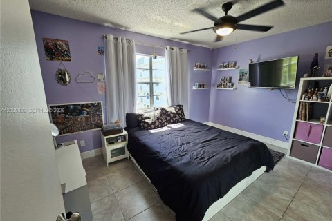 Condo in Plantation, Florida, 2 bedrooms № 2244012 - photo 20