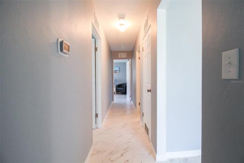 Villa ou maison à louer à Sarasota, Floride: 3 chambres, 163.97 m2 № 2298778 - photo 25