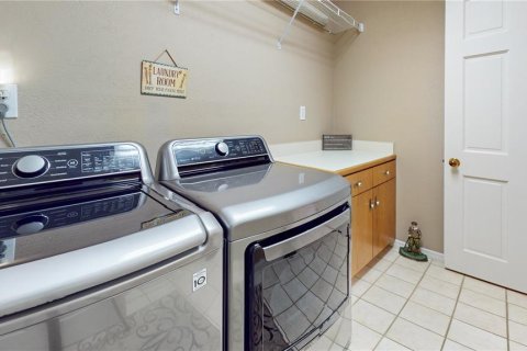 House in Haines City, Florida 3 bedrooms, 192.59 sq.m. № 1679586 - photo 24