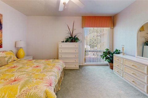 House in Haines City, Florida 3 bedrooms, 192.59 sq.m. № 1679586 - photo 17