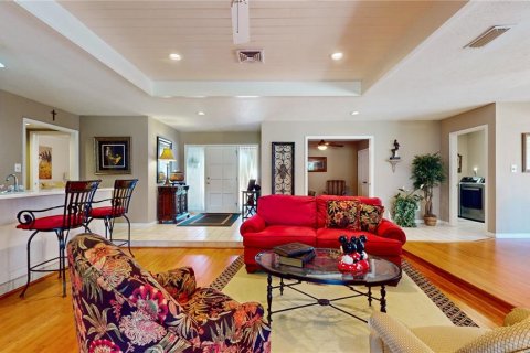 House in Haines City, Florida 3 bedrooms, 192.59 sq.m. № 1679586 - photo 6
