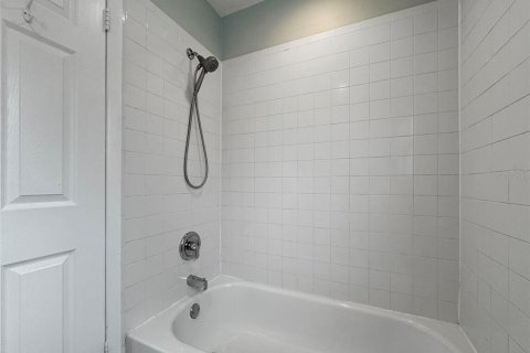 House in Dunedin, Florida 2 bedrooms, 91.04 sq.m. № 1913879 - photo 22