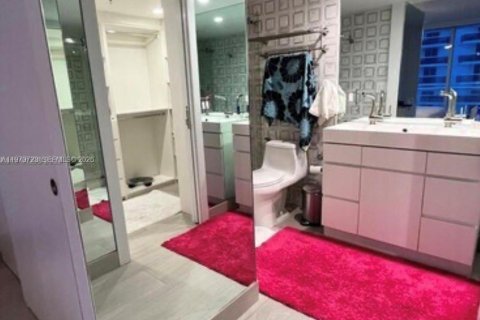 Снять в аренду кондоминиум в Майами-Бич, Флорида 1 спальня, 87.89м2, № 2079413 - фото 13