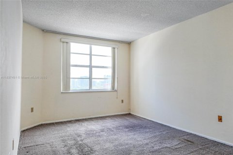 Copropriété à louer à Hallandale Beach, Floride: 1 chambre, 80.82 m2 № 1939985 - photo 7