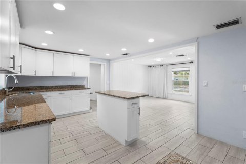 Casa en venta en Sarasota, Florida, 2 dormitorios, 119.01 m2 № 1684987 - foto 19