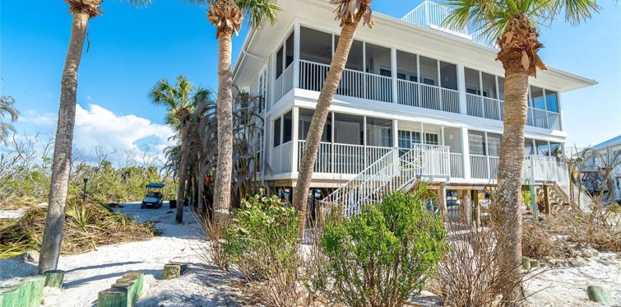 Condo in Placida, Florida, 3 bedrooms № 1725744