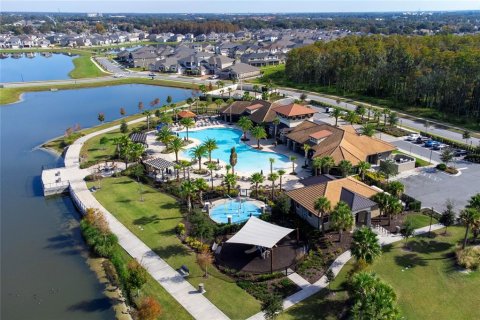 House in Kissimmee, Florida 3 bedrooms, 158.49 sq.m. № 2127005 - photo 3