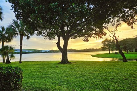 Condominio en venta en Deerfield Beach, Florida, 3 dormitorios, 116.13 m2 № 1494289 - foto 9