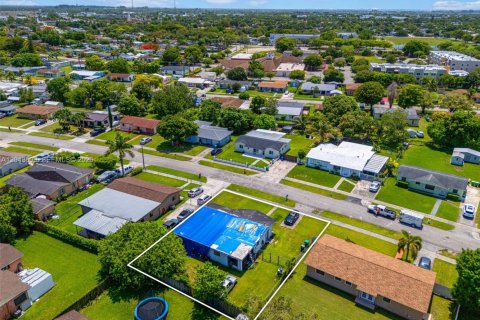 Casa en venta en Miami, Florida, 3 dormitorios, 154.78 m2 № 2176596 - foto 8