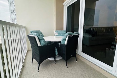 Condominio en venta en Sunny Isles Beach, Florida, 1 dormitorio, 70.79 m2 № 1943113 - foto 5