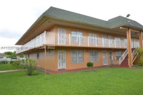 Condominio en venta en Miami Gardens, Florida, 41.81 m2 № 1952703 - foto 3