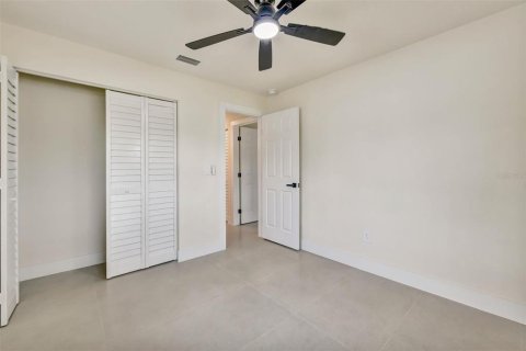 Villa ou maison à vendre à Clearwater, Floride: 4 chambres, 147.81 m2 № 2404659 - photo 25