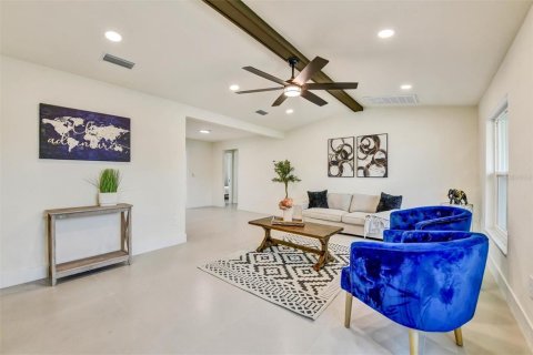 Villa ou maison à vendre à Clearwater, Floride: 4 chambres, 147.81 m2 № 2404659 - photo 6