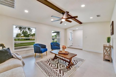 Villa ou maison à vendre à Clearwater, Floride: 4 chambres, 147.81 m2 № 2404659 - photo 8