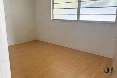 Condominio en venta en Saint Petersburg, Florida, 2 dormitorios, 90.12 m2 № 2118346 - foto 17