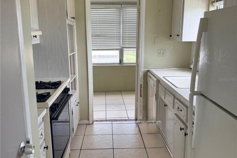 Condominio en venta en Saint Petersburg, Florida, 2 dormitorios, 90.12 m2 № 2118346 - foto 20