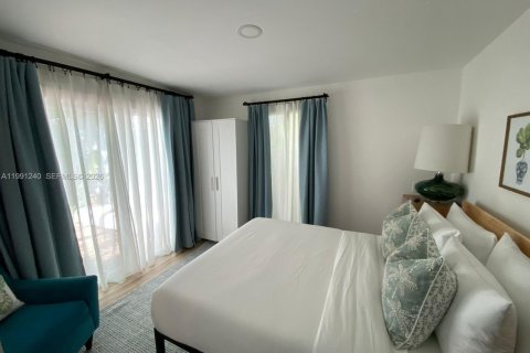 House in Fort Lauderdale, Florida 37.16 sq.m. № 2057497 - photo 5