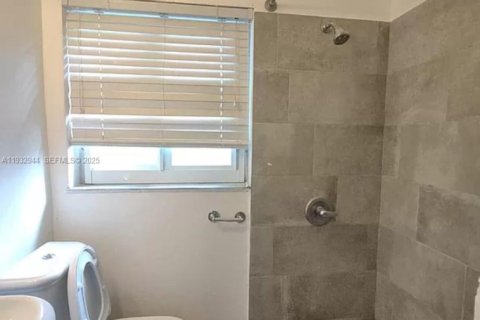 Снять в аренду квартиру в Майами, Флорида № 1991783 - фото 7