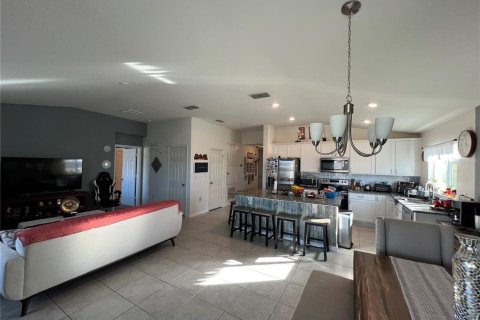 Villa ou maison à vendre à Haines City, Floride: 4 chambres, 157.56 m2 № 1570763 - photo 17