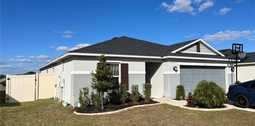 Villa ou maison à Haines City, Floride 4 chambres, 157.56 m2 № 1570763