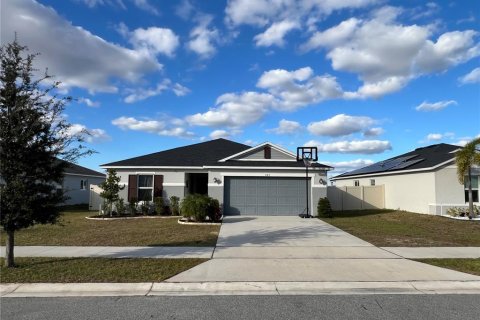 Villa ou maison à vendre à Haines City, Floride: 4 chambres, 157.56 m2 № 1570763 - photo 3