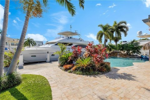 House in Fort Lauderdale, Florida 4 bedrooms, 160.26 sq.m. № 2083408 - photo 19