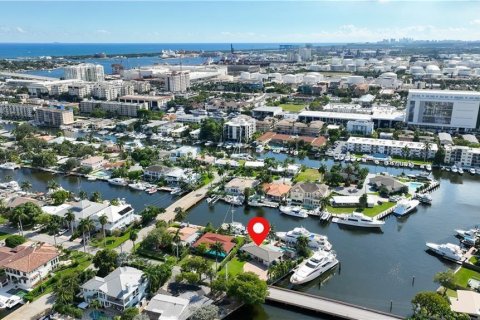 House in Fort Lauderdale, Florida 4 bedrooms, 160.26 sq.m. № 2083408 - photo 10