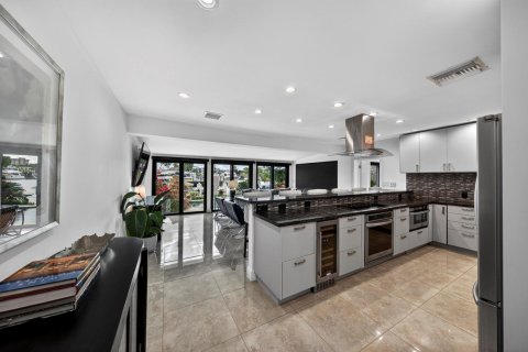House in Fort Lauderdale, Florida 4 bedrooms, 160.26 sq.m. № 2083408 - photo 27