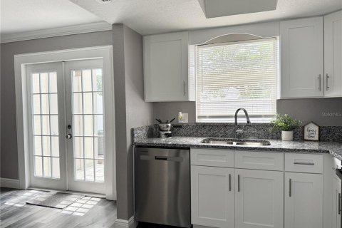 Condo in Tampa, Florida, 2 bedrooms  № 1773721 - photo 7