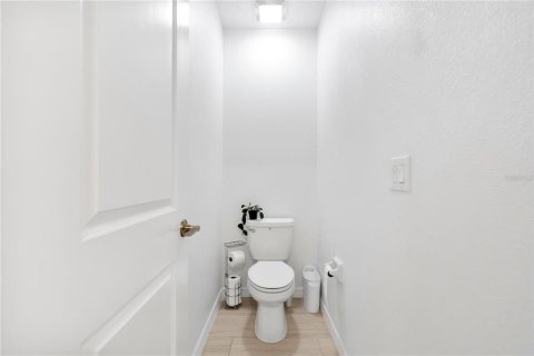 House in Wimauma, Florida 6 bedrooms, 312.34 sq.m. № 2429153 - photo 27