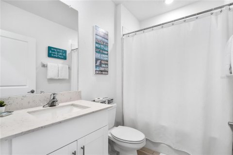 House in Wimauma, Florida 6 bedrooms, 312.34 sq.m. № 2429153 - photo 6