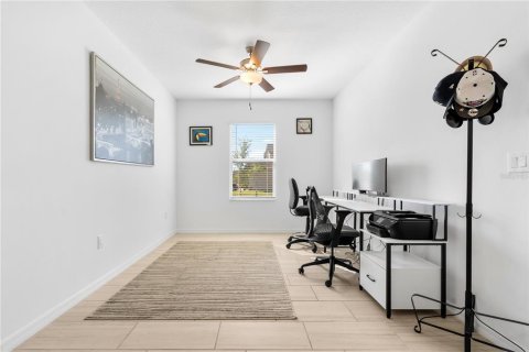 House in Wimauma, Florida 6 bedrooms, 312.34 sq.m. № 2429153 - photo 9