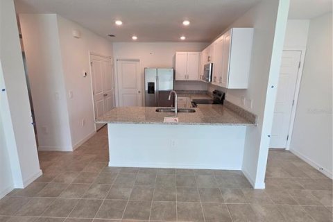 Casa en alquiler en Haines City, Florida, 3 dormitorios, 135.17 m2 № 1900190 - foto 16