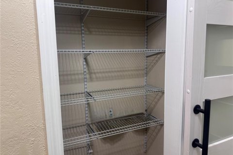 Touwnhouse à vendre à Tampa, Floride: 2 chambres, 115.2 m2 № 2415488 - photo 19