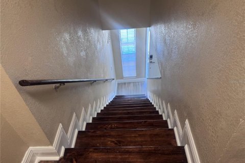 Touwnhouse à vendre à Tampa, Floride: 2 chambres, 115.2 m2 № 2415488 - photo 11