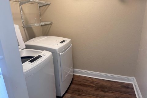 Touwnhouse à vendre à Tampa, Floride: 2 chambres, 115.2 m2 № 2415488 - photo 27