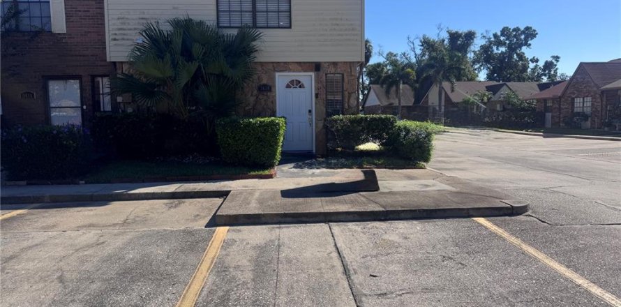 Touwnhouse à Tampa, Floride 2 chambres, 115.2 m2 № 2415488