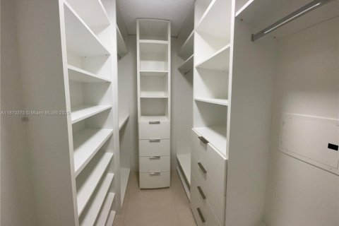 Copropriété à louer à Hallandale Beach, Floride: 1 chambre, 92.44 m2 № 1929852 - photo 7