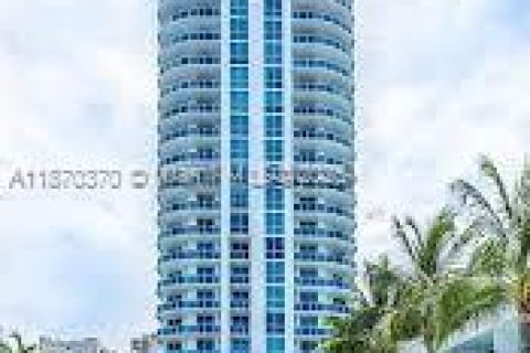 Copropriété à louer à Hallandale Beach, Floride: 1 chambre, 92.44 m2 № 1929852 - photo 18