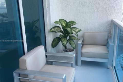Copropriété à louer à Hallandale Beach, Floride: 1 chambre, 92.44 m2 № 1929852 - photo 12