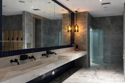 Copropriété à louer à Miami, Floride: 2 chambres, 100.24 m2 № 1999797 - photo 28