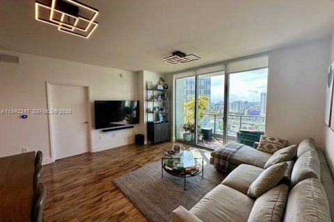 Copropriété à louer à Miami, Floride: 2 chambres, 100.24 m2 № 1999797 - photo 6