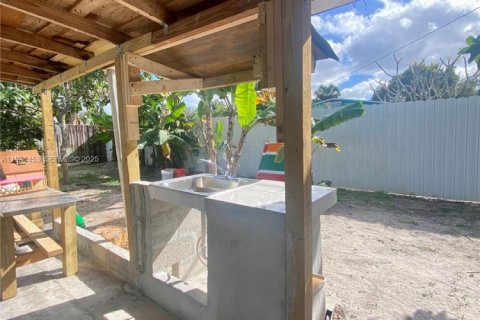 Casa en alquiler en Hollywood, Florida, 1 dormitorio, 124.02 m2 № 1993794 - foto 7