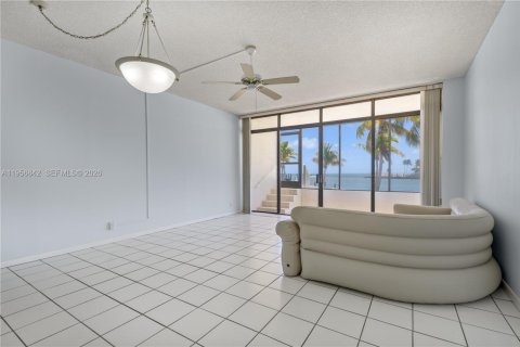 Copropriété à vendre à Marathon, Floride: 2 chambres, 112.78 m2 № 2010713 - photo 3