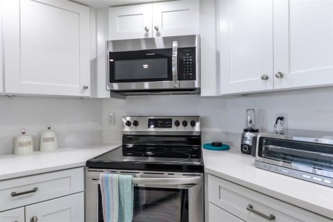 Copropriété à louer à Punta Gorda, Floride: 2 chambres, 108.51 m2 № 1801929 - photo 11