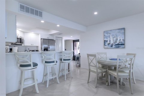 Copropriété à louer à Punta Gorda, Floride: 2 chambres, 108.51 m2 № 1801929 - photo 14