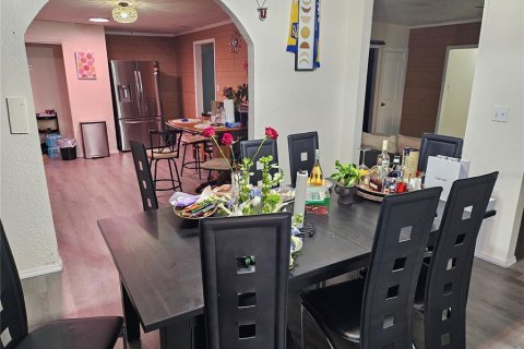 Villa ou maison à vendre à Orlando, Floride: 4 chambres, 222.22 m2 № 1593361 - photo 9
