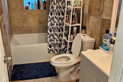 Villa ou maison à vendre à Orlando, Floride: 4 chambres, 222.22 m2 № 1593361 - photo 14