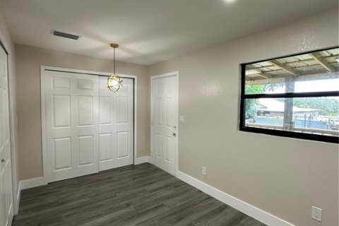 House in Avon Park, Florida 2 bedrooms, 115.2 sq.m. № 1909261 - photo 16