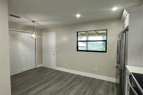 House in Avon Park, Florida 2 bedrooms, 115.2 sq.m. № 1909261 - photo 18